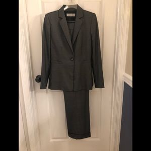 Tahari ASL Gray Women’s Pant Suit Size 4